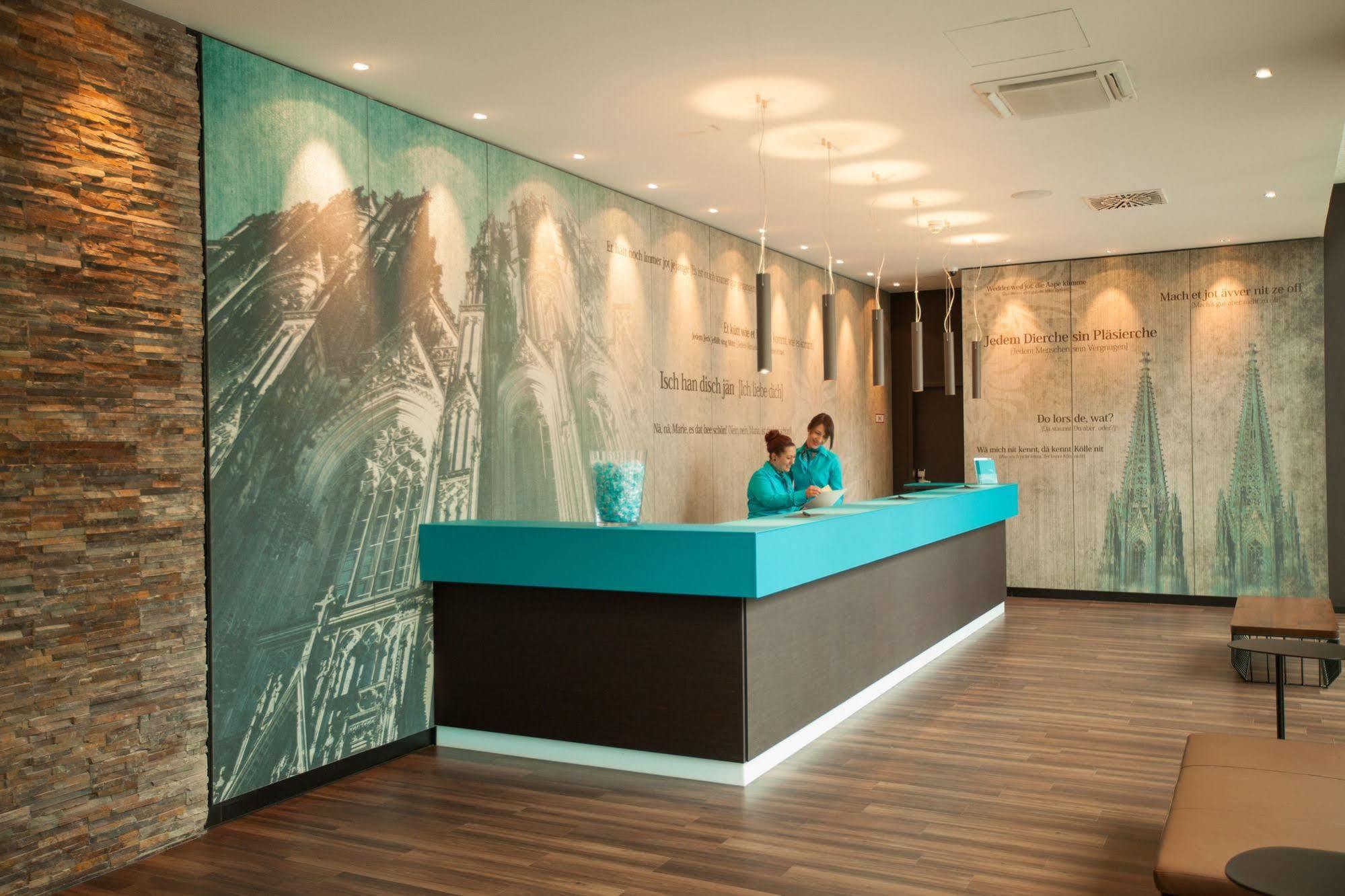 Motel One Koeln-Mediapark Zewnętrze zdjęcie